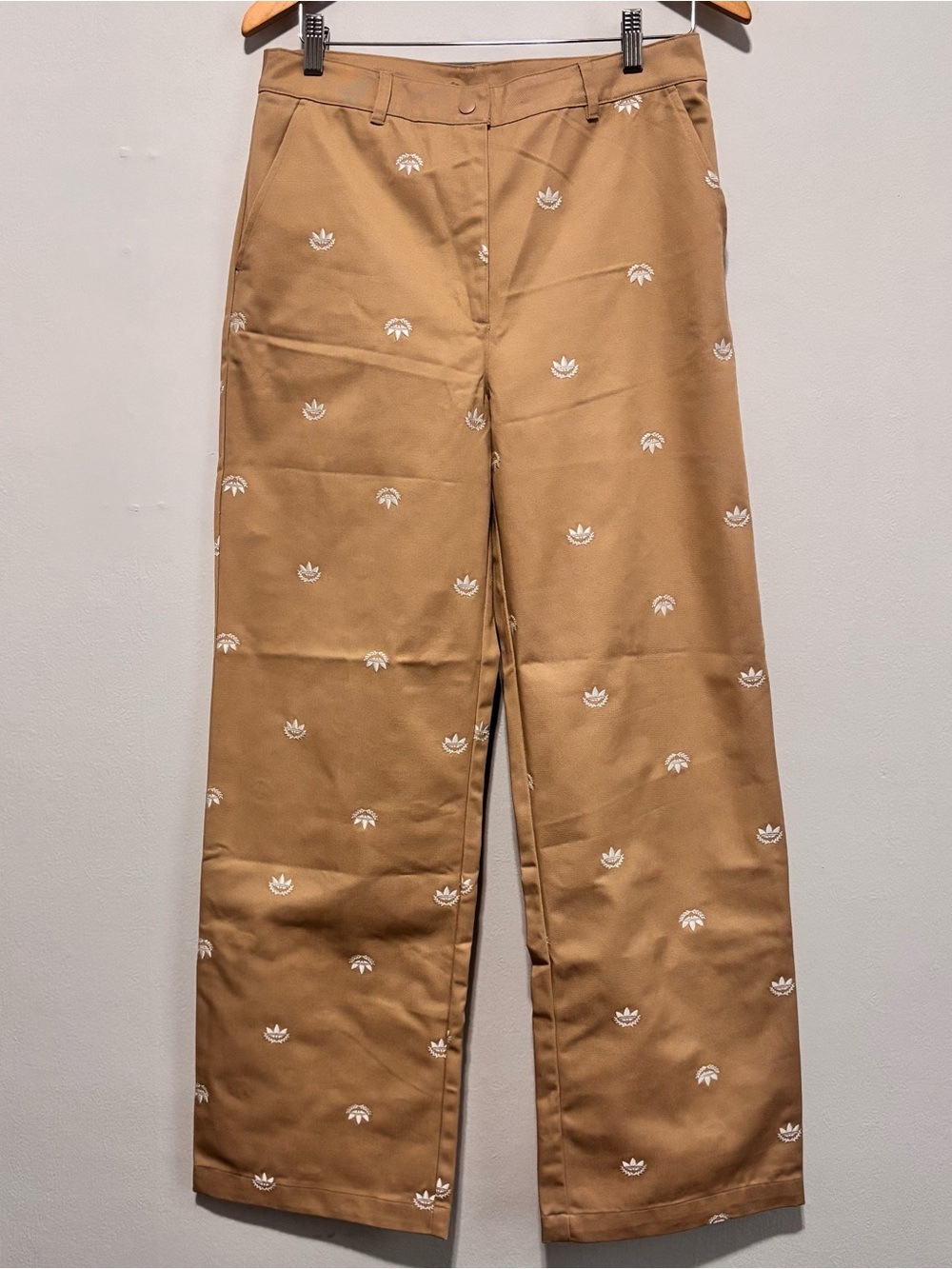 Adidas-Women Alllover Mini Crest Chino Pants - Picture 2 of 7